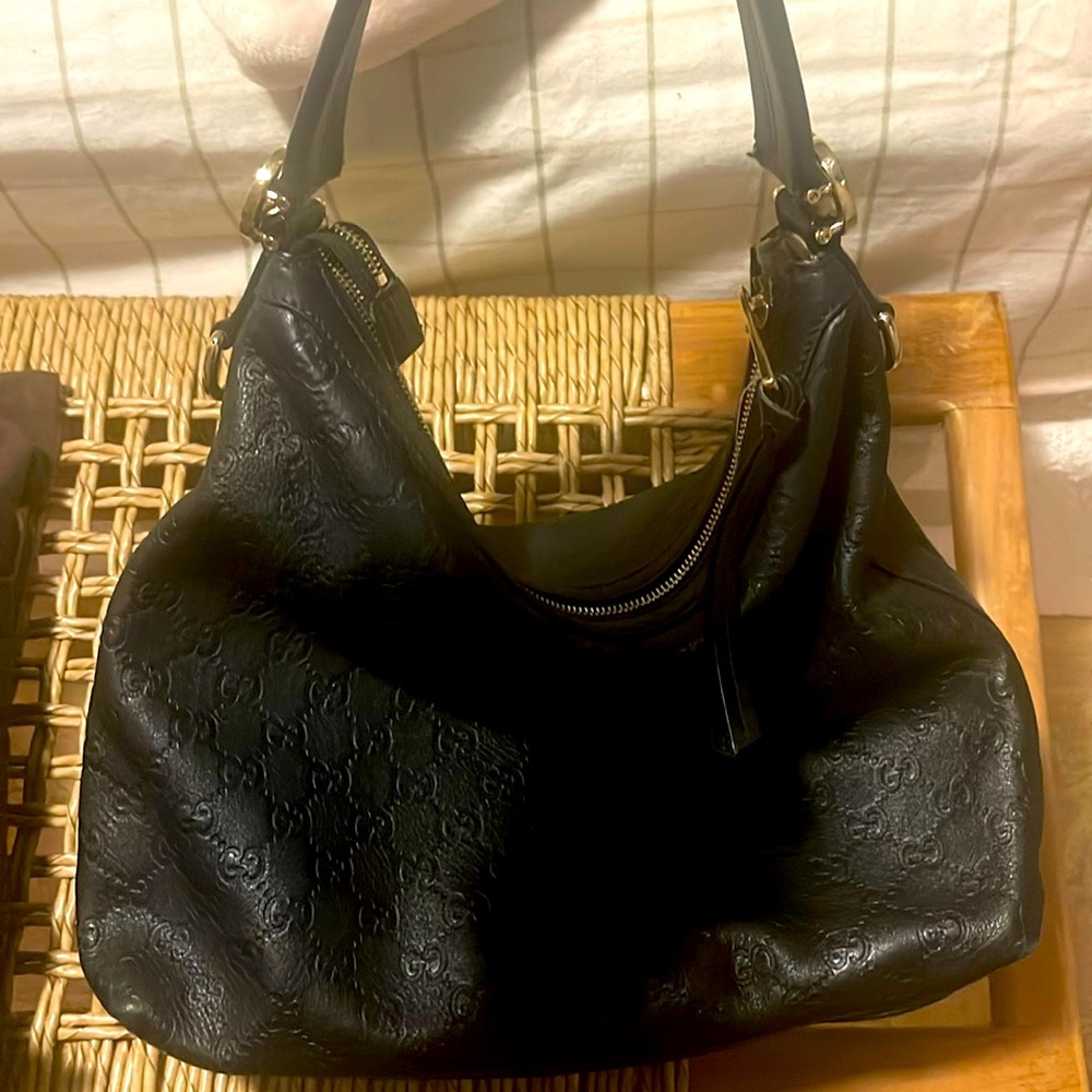 Gucci shoulder bag
